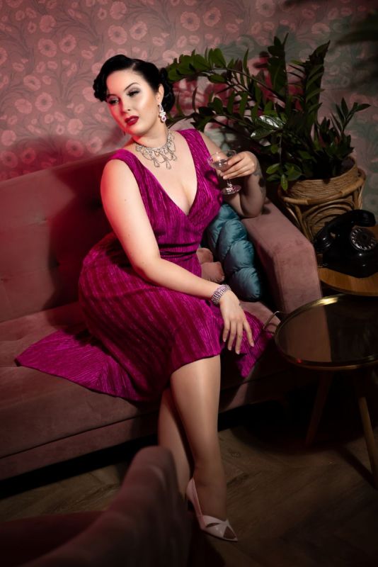 Dress, IRENE Velvet Magenta (8379)