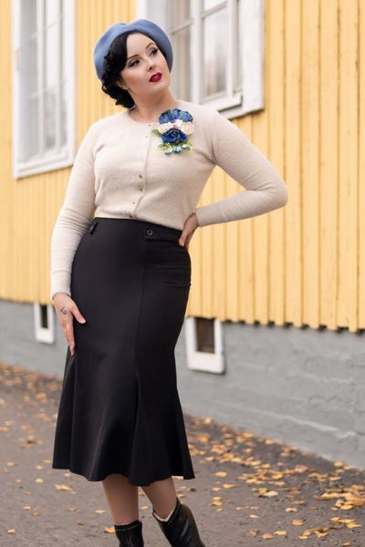 Hame, 30s TREASURE Musta (2102)