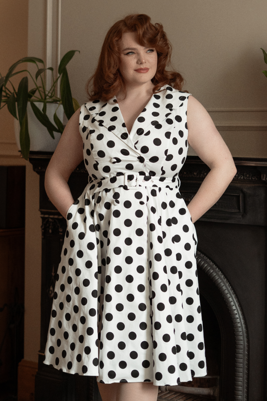 Kellomekko, CLARISSA POLKADOT (902)